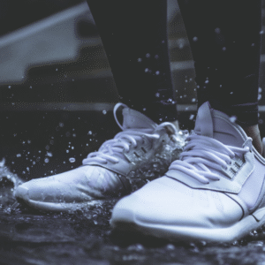 Men’s Size US 9 / UK 8.5